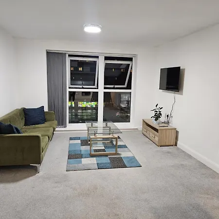Heart Of Birmingham,1 Bed Spacious Apartment *